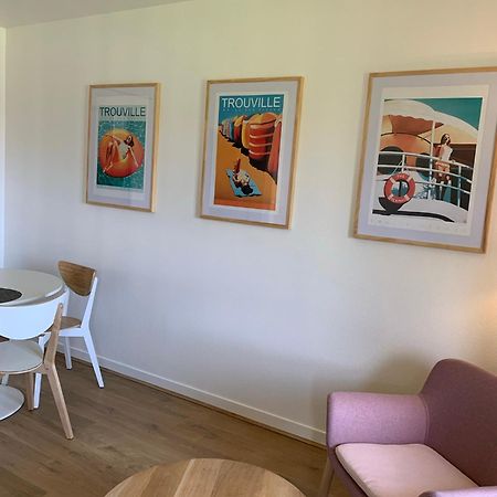 L'Appartement Vue Mer De La Villa Des Rosiers - Trouville Sur Mer Экстерьер фото