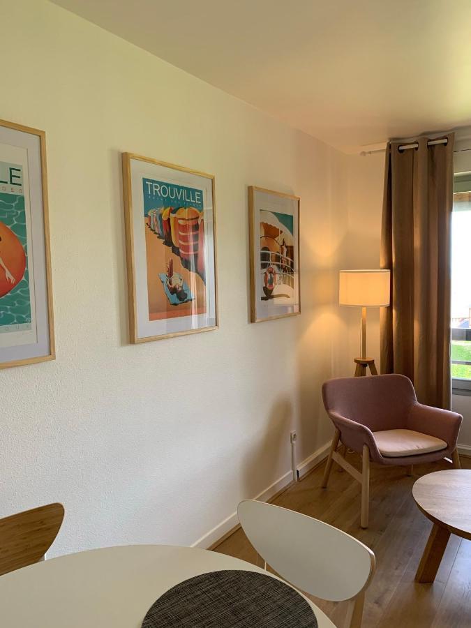 L'Appartement Vue Mer De La Villa Des Rosiers - Trouville Sur Mer Экстерьер фото
