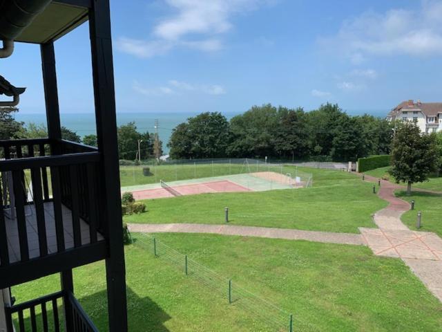 L'Appartement Vue Mer De La Villa Des Rosiers - Trouville Sur Mer Экстерьер фото