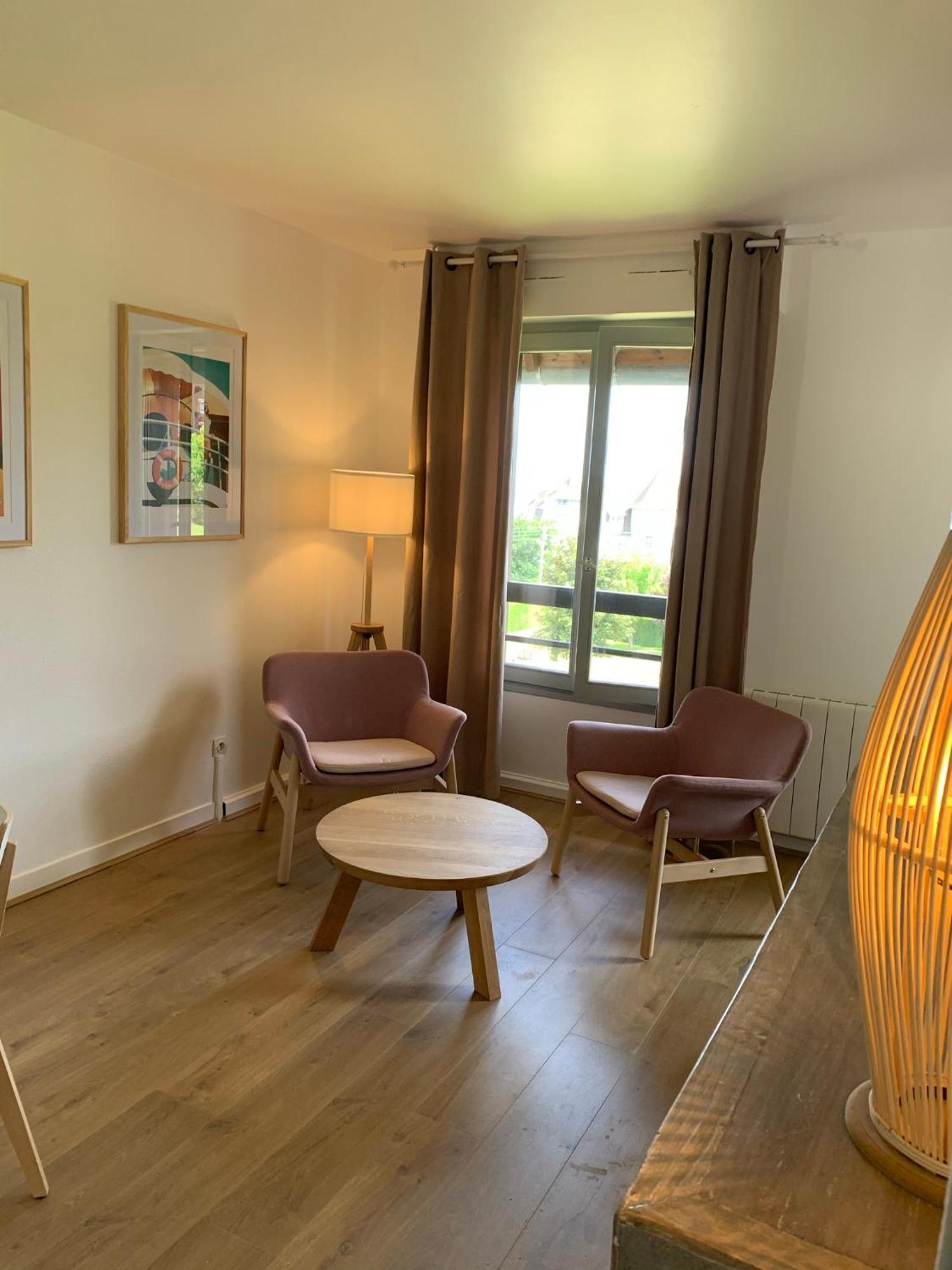 L'Appartement Vue Mer De La Villa Des Rosiers - Trouville Sur Mer Экстерьер фото